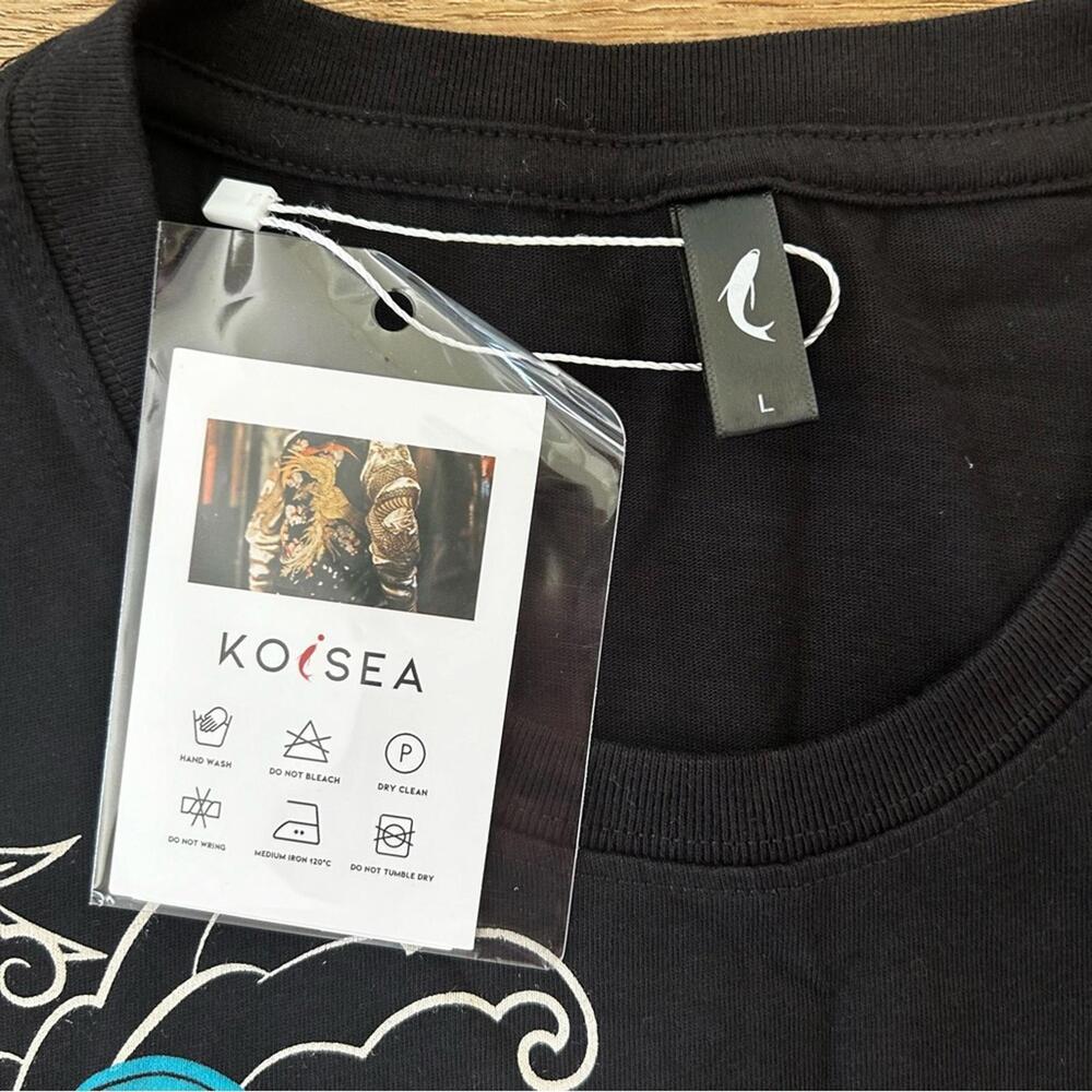 KOISEA Sukajan Style Red Koi Painted T Shirt in Black US Size S-M NWT - Picture 5 of 12